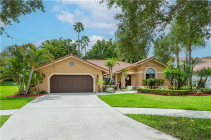 1585 Eastlake Way, Weston, FL 33326