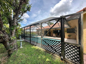1585 Eastlake Way, Weston, FL 33326