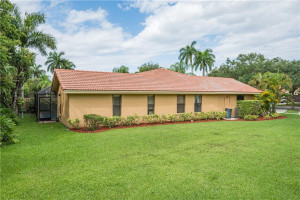 1585 Eastlake Way, Weston, FL 33326