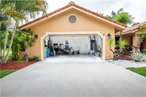 1585 Eastlake Way, Weston, FL 33326