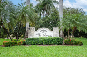 1585 Eastlake Way, Weston, FL 33326