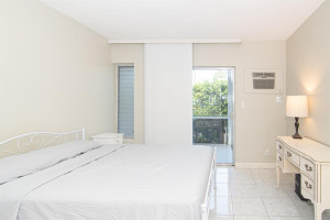 2131 NE 42nd Court, 107E, Lighthouse Point, FL 33064