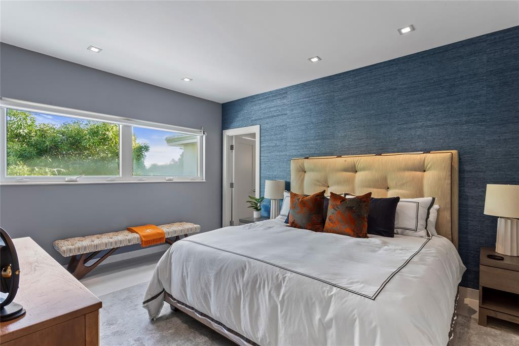 Second bedroom upstairs with ensuite bathroom.