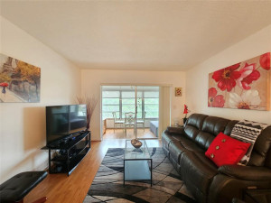 Photo for 3001 NW 46th Avenue, 406, Lauderdale Lakes, FL 33313 - Listing #FX-10406542 3001 NW 46th Avenue, 406, Lauderdale Lakes, FL 33313
