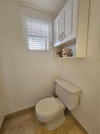 Photo for 3001 NW 46th Avenue, 406, Lauderdale Lakes, FL 33313 - Listing #FX-10406542 3001 NW 46th Avenue, 406, Lauderdale Lakes, FL 33313