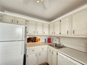 Photo for 3001 NW 46th Avenue, 406, Lauderdale Lakes, FL 33313 - Listing #FX-10406542 3001 NW 46th Avenue, 406, Lauderdale Lakes, FL 33313