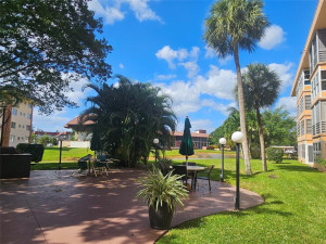 Photo for 3001 NW 46th Avenue, 406, Lauderdale Lakes, FL 33313 - Listing #FX-10406542 3001 NW 46th Avenue, 406, Lauderdale Lakes, FL 33313