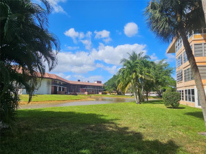 Photo for 3001 NW 46th Avenue, 406, Lauderdale Lakes, FL 33313 - Listing #FX-10406542 3001 NW 46th Avenue, 406, Lauderdale Lakes, FL 33313