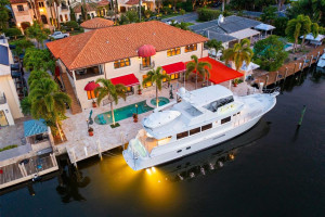 Photo for 1265 Seminole Drive, Fort Lauderdale, FL 33304 - listing #FX-10381425 110± Ft Waterfront.300 Amp Dock Service.