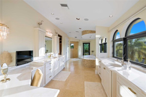 1265 Seminole Drive, Fort Lauderdale, FL 33304