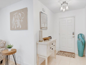 Photo for 402 SW Lexington Avenue, Vero Beach, FL 32962 - Listing #FX-10381473 402 SW Lexington Avenue, Vero Beach, FL 32962
