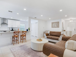Photo for 402 SW Lexington Avenue, Vero Beach, FL 32962 - Listing #FX-10381473 402 SW Lexington Avenue, Vero Beach, FL 32962