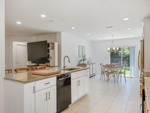 Photo for 402 SW Lexington Avenue, Vero Beach, FL 32962 - Listing #FX-10381473 402 SW Lexington Avenue, Vero Beach, FL 32962