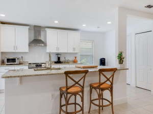 Photo for 402 SW Lexington Avenue, Vero Beach, FL 32962 - Listing #FX-10381473 402 SW Lexington Avenue, Vero Beach, FL 32962