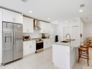 Photo for 402 SW Lexington Avenue, Vero Beach, FL 32962 - Listing #FX-10381473 402 SW Lexington Avenue, Vero Beach, FL 32962
