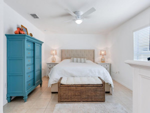 Photo for 402 SW Lexington Avenue, Vero Beach, FL 32962 - Listing #FX-10381473 402 SW Lexington Avenue, Vero Beach, FL 32962