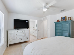 Photo for 402 SW Lexington Avenue, Vero Beach, FL 32962 - Listing #FX-10381473 402 SW Lexington Avenue, Vero Beach, FL 32962