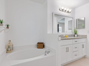 Photo for 402 SW Lexington Avenue, Vero Beach, FL 32962 - Listing #FX-10381473 402 SW Lexington Avenue, Vero Beach, FL 32962