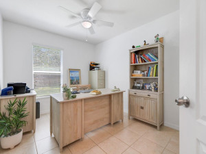 402 SW Lexington Avenue, Vero Beach, FL 32962