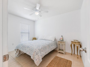 Photo for 402 SW Lexington Avenue, Vero Beach, FL 32962 - Listing #FX-10381473 402 SW Lexington Avenue, Vero Beach, FL 32962