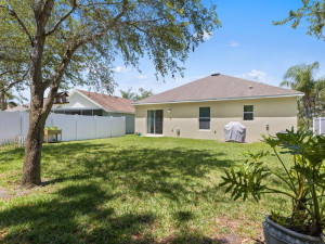 402 SW Lexington Avenue, Vero Beach, FL 32962