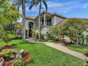 21 Saranac Road, Sea Ranch Lakes, FL 33308