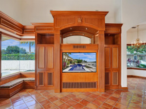 21 Saranac Road, Sea Ranch Lakes, FL 33308