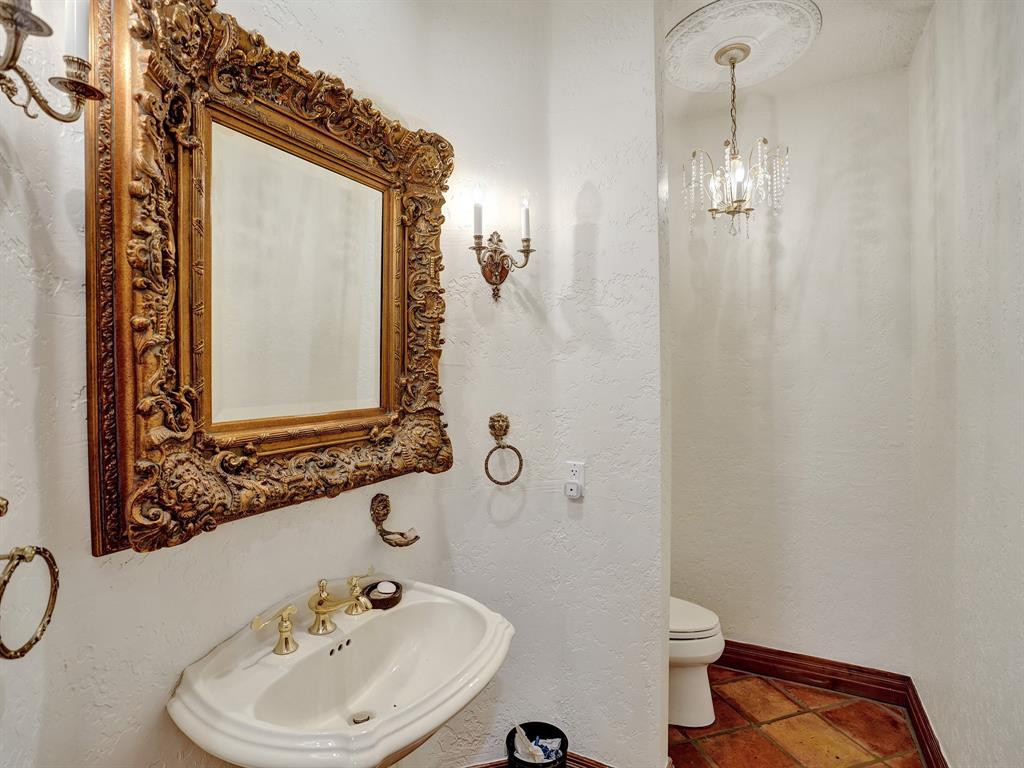 Powder Room