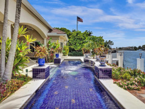 21 Saranac Road, Sea Ranch Lakes, FL 33308