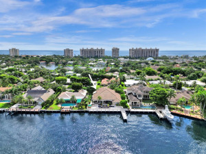 21 Saranac Road, Sea Ranch Lakes, FL 33308