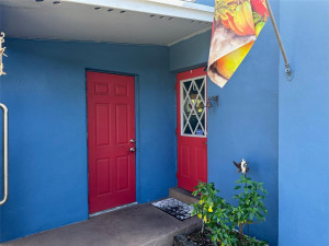 Entry to kitchen and utility/laundry room