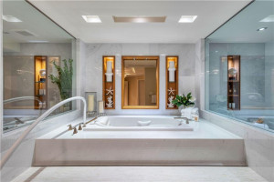 333 Las Olas Way PH 3210, Fort Lauderdale, FL 33301