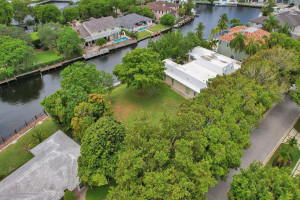 40 Compass Isle(s), Fort Lauderdale, FL 33308