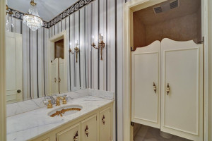 40 Compass Isle(s), Fort Lauderdale, FL 33308