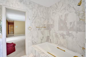 40 Compass Isle(s), Fort Lauderdale, FL 33308