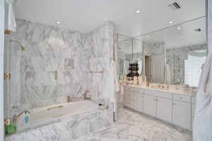 40 Compass Isle(s), Fort Lauderdale, FL 33308