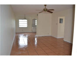 Photo for 1825 Cleveland Street, 12, Hollywood, FL 33020 - Listing #FX-10398503 1825 Cleveland Street, 12, Hollywood, FL 33020