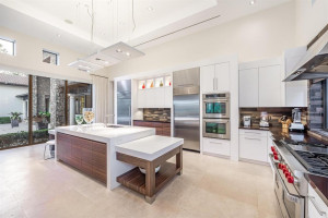 2750 Hackney Road, Weston, FL 33331