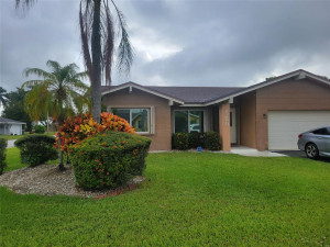 Photo for 8280 NW 95th Avenue, Tamarac, FL 33321 - listing #FX-10414266 8280 NW 95th Avenue, Tamarac, FL 33321