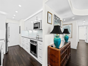 2220 S Ocean Boulevard, 303, Delray Beach, FL 33483