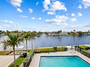 2220 S Ocean Boulevard, 303, Delray Beach, FL 33483