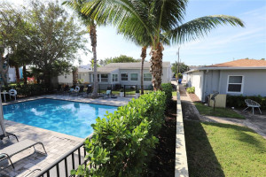 820 NE 17th Avenue, Fort Lauderdale, FL 33304