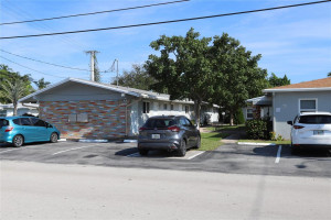 820 NE 17th Avenue, Fort Lauderdale, FL 33304