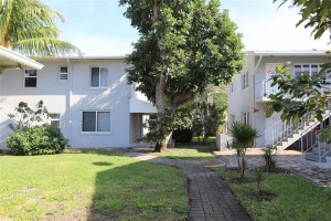 820 NE 17th Avenue, Fort Lauderdale, FL 33304