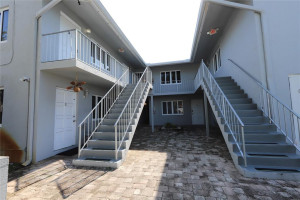 820 NE 17th Avenue, Fort Lauderdale, FL 33304