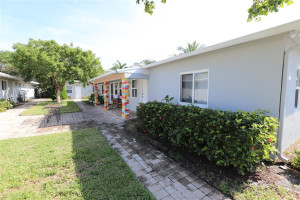828 NE 17th Avenue, Fort Lauderdale, FL 33304