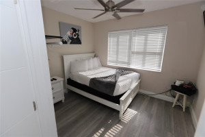 828 NE 17th Avenue, Fort Lauderdale, FL 33304