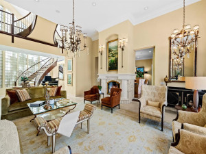 1352 Seminole Drive, Fort Lauderdale, FL 33304