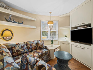 1352 Seminole Drive, Fort Lauderdale, FL 33304