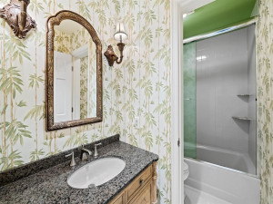 1352 Seminole Drive, Fort Lauderdale, FL 33304